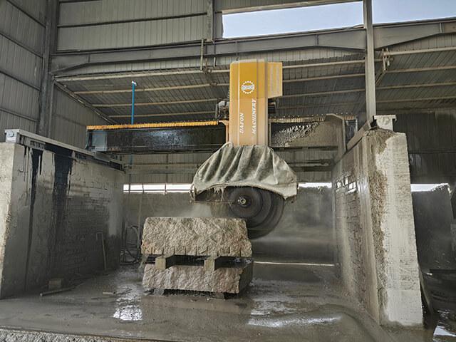 rock cutter saw