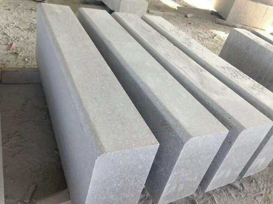How to cut kerbstone with high efficiency?