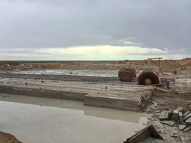 quarry mining machine