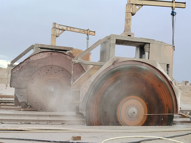 powerful double-blade quarry mining machine