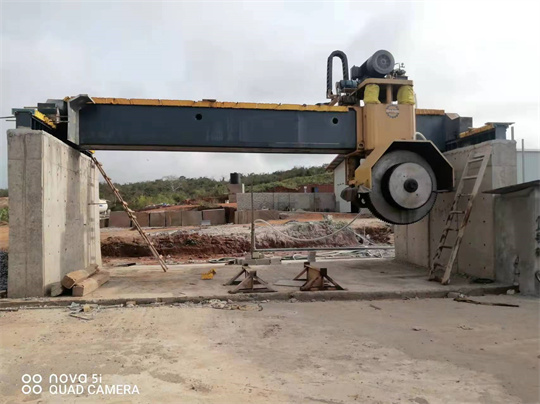 máquina cortadora de bloques de piedra