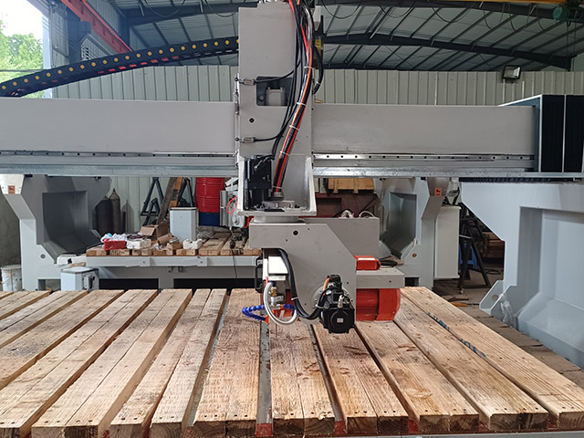 5 axis bridge saw