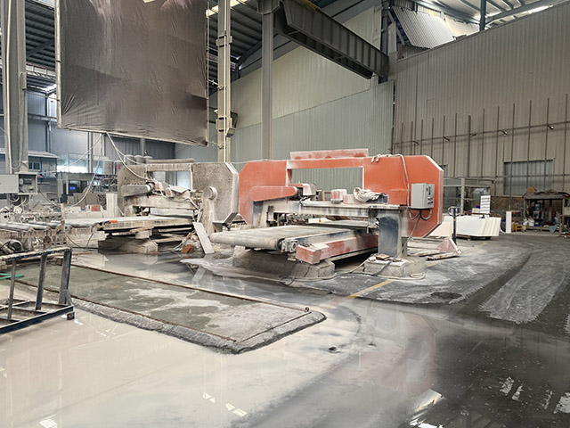 Multi-Wire Granite Cutting Machine – The Future of Precision and Efficiency in Stone Processing